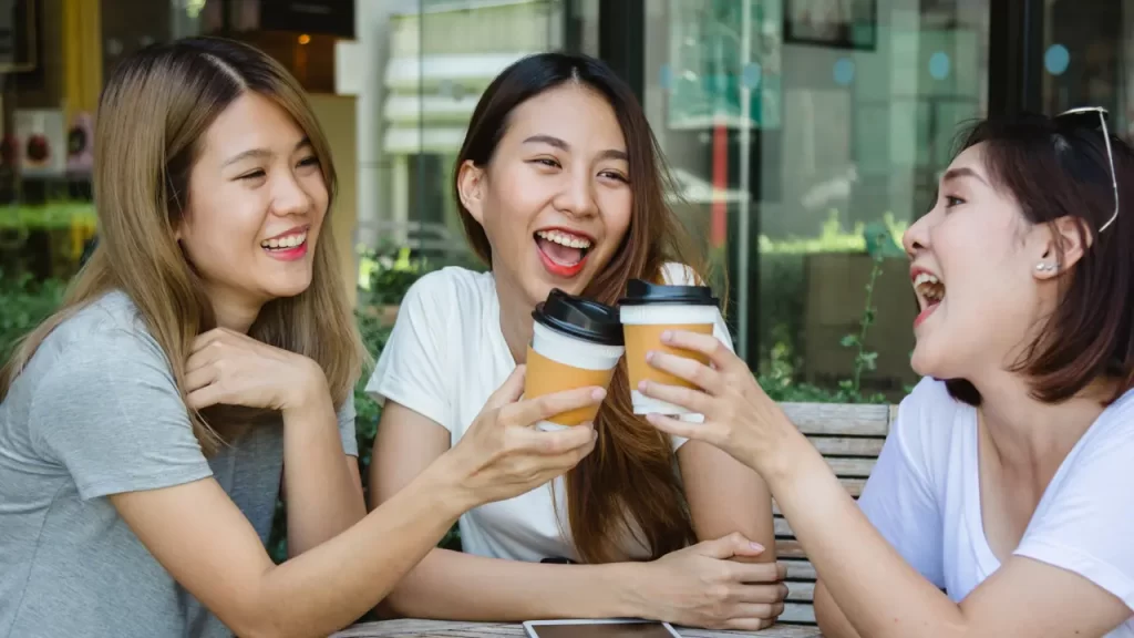 The Comeback of Offline Meetups (and Why Gen Z Loves It)